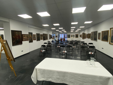 Foto k článku Víno mezi obrazy - vinařství Nepraš & Co.