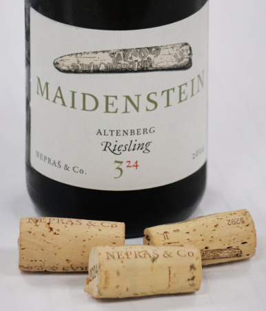 Foto k článku Víno mezi obrazy - vinařství Nepraš & Co.