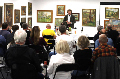 Foto k článku Víno mezi obrazy - vinařství Nepraš & Co.