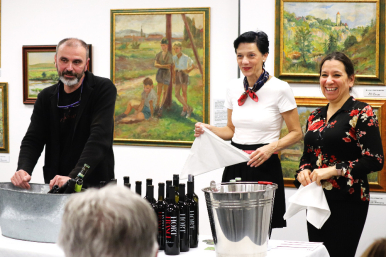 Foto k článku Víno mezi obrazy - VÍNO HORT