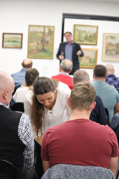 Foto k článku Víno mezi obrazy - Staňo Mádl