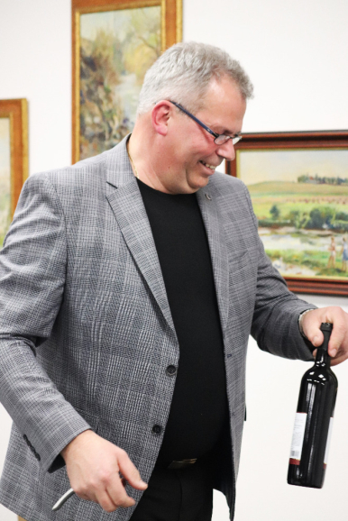 Foto k článku Víno mezi obrazy - vinařství Maláník - Osička